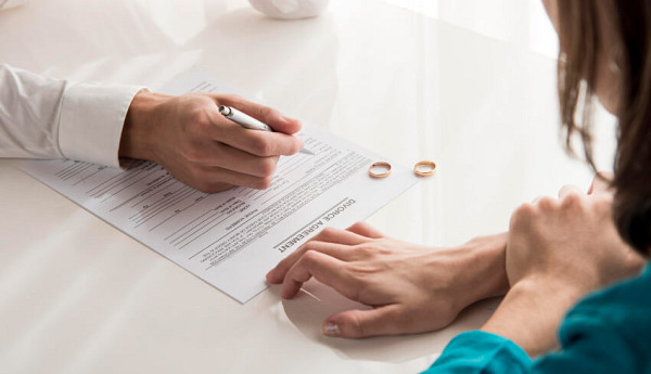 Як розірвати шлюбний договір